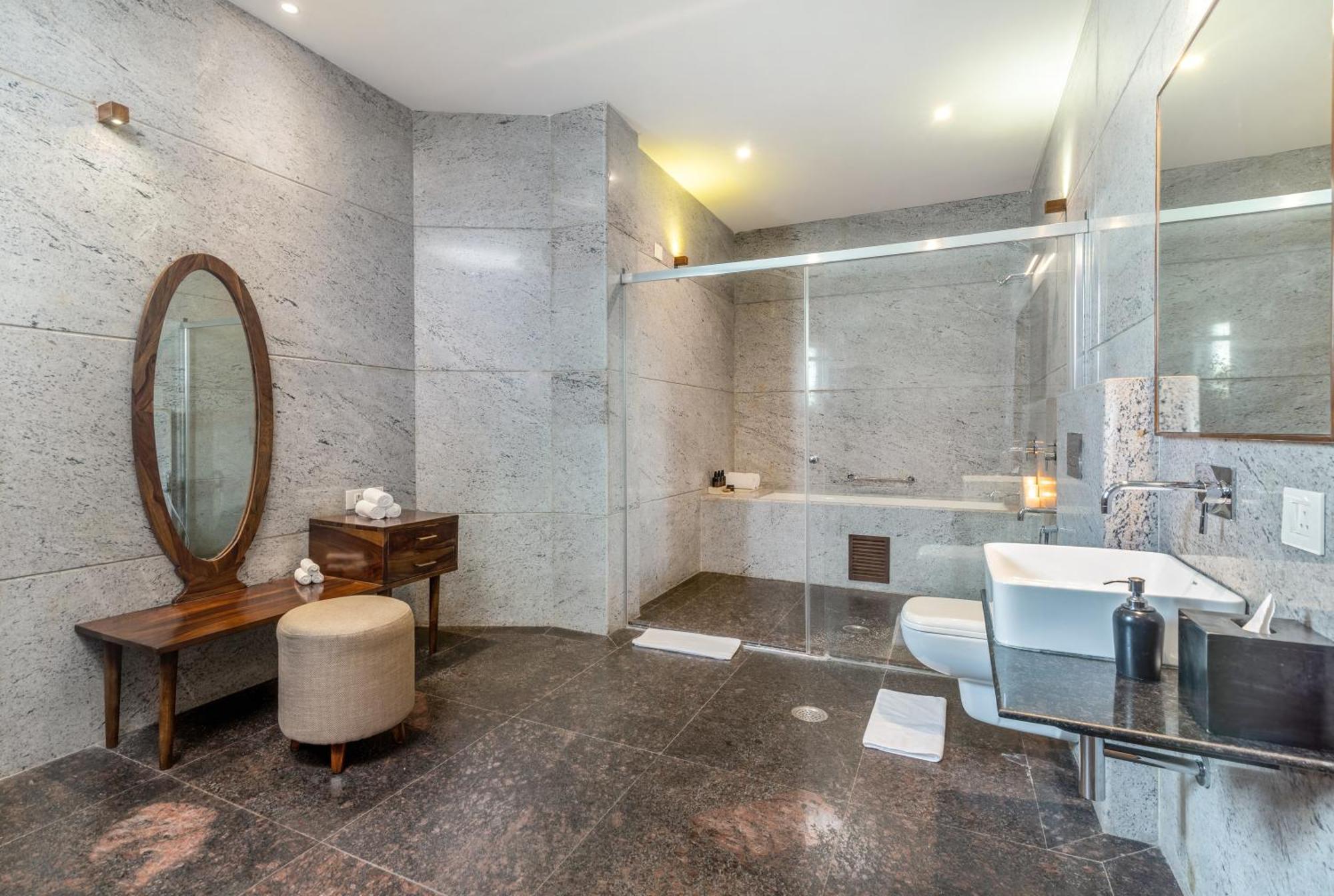 Hotel Naad Wellness Sonipat Exteriér fotografie